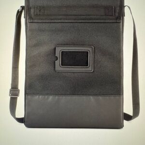Belkin protective laptop sleeve with shoulder strap for 11-13” devices.